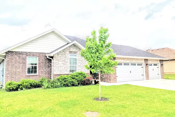 Ozark, MO 65721,6011 N 6th AVE