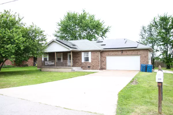 Clever, MO 65631,209 E Meadowbrook AVE