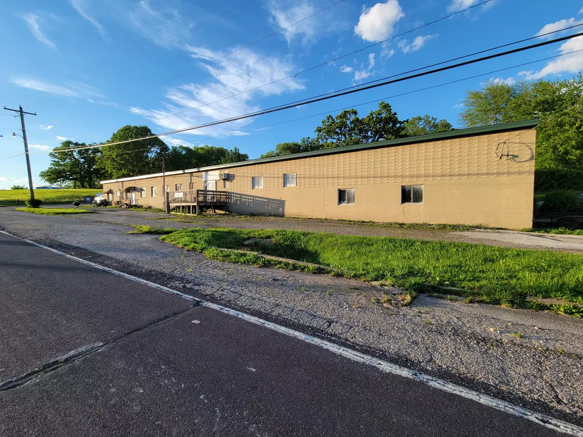 Mansfield, MO 65704,845 E Commercial ST