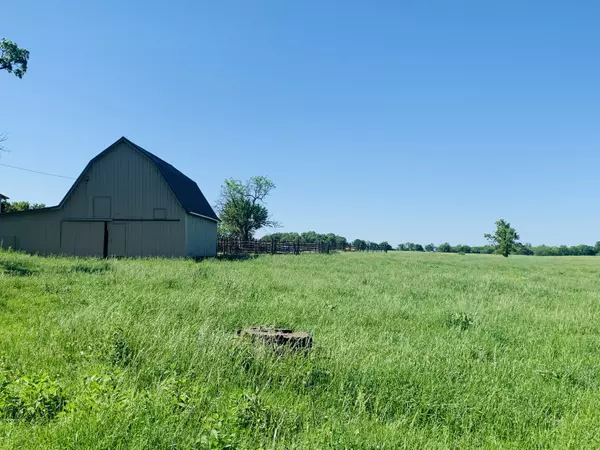 Pierce City, MO 65723,2747 Farm Road 2000