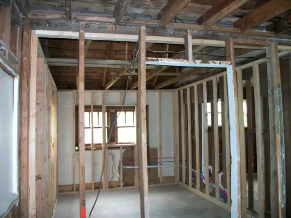 Granby, MO 64844,141 S Grove ST