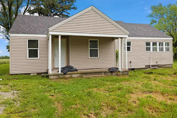 Louisburg, MO 65685,237 State Highway 64