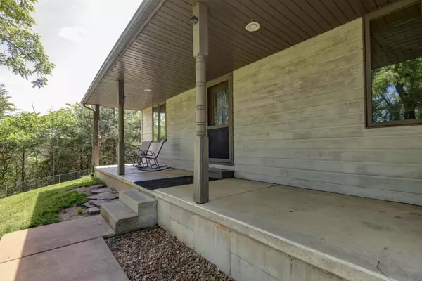 Crane, MO 65633,3725 State Hwy Bb