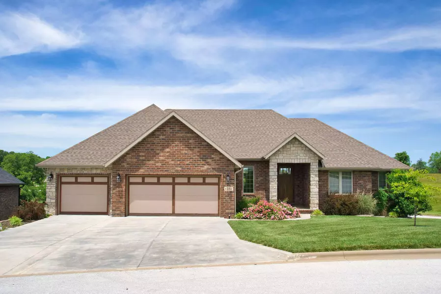 1281 S Waterstone, Nixa, MO 65714