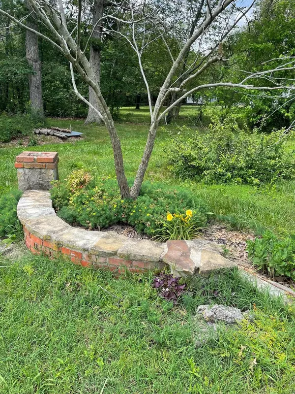 Crane, MO 65633,2697 Private Rd 1231