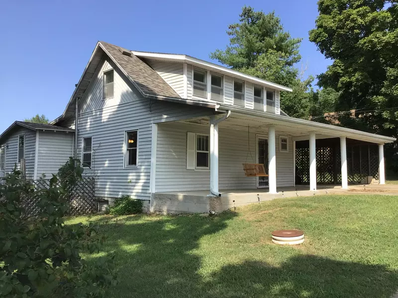 500 W Webster AVE, Ava, MO 65608