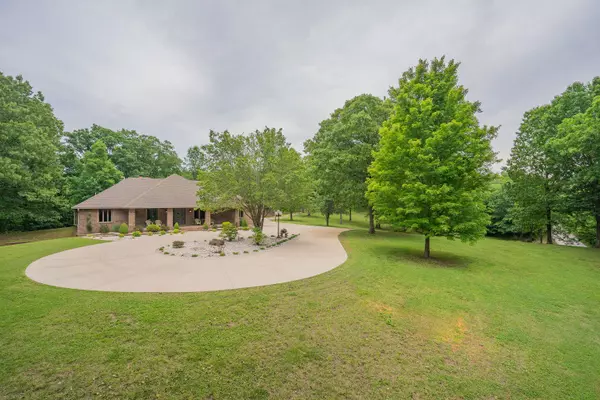 Strafford, MO 65757,203 N Farm Road 243