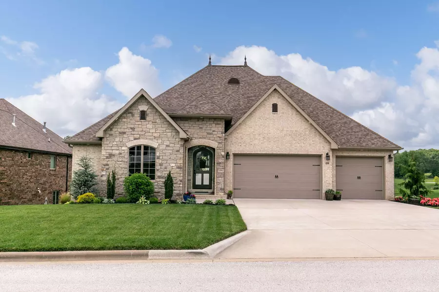 1291 S Waterstone, Nixa, MO 65714