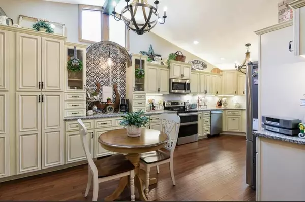 22223 Waters Edge DR, Shell Knob, MO 65747