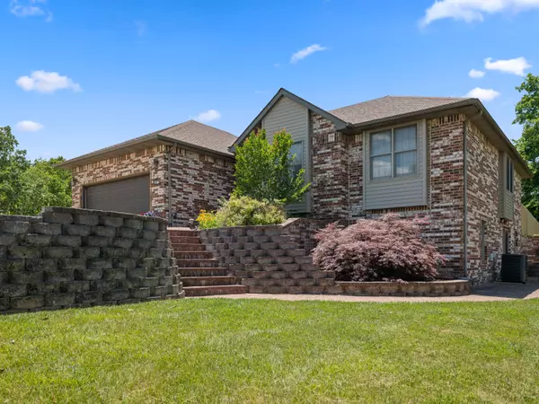 West Plains, MO 65775,507 Quail Run RD