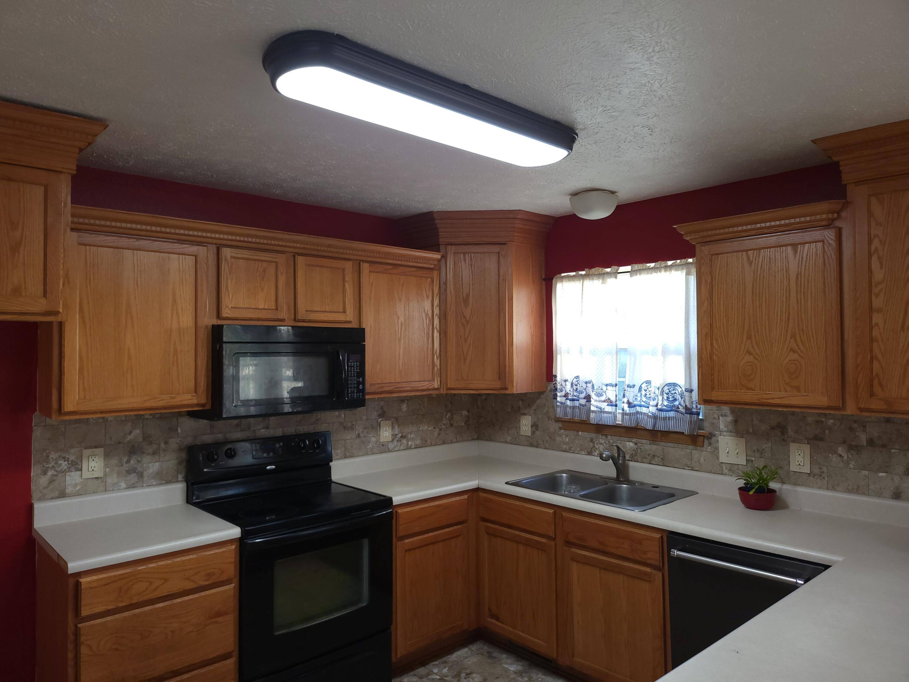 Monett, MO 65708,108 Miller WAY