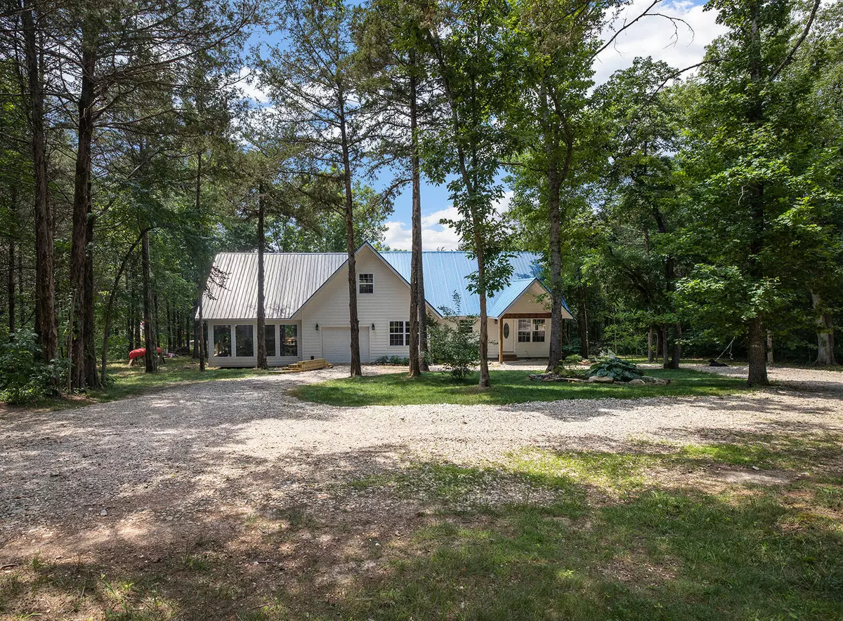 Golden, MO 65658,22194 Air Park Drive