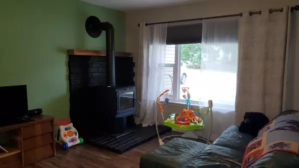 Sarcoxie, MO 64862,902 Center ST