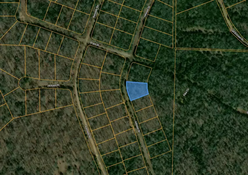 1506 Johnson DR, Horseshoe Bend, AR 72512