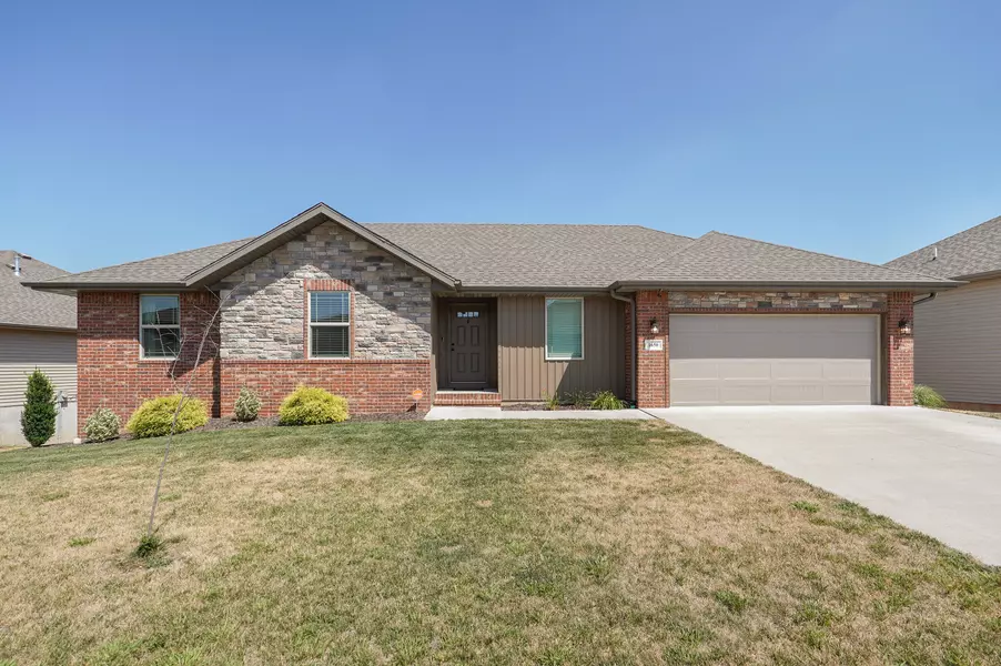 1650 N Old Castle RD, Nixa, MO 65714