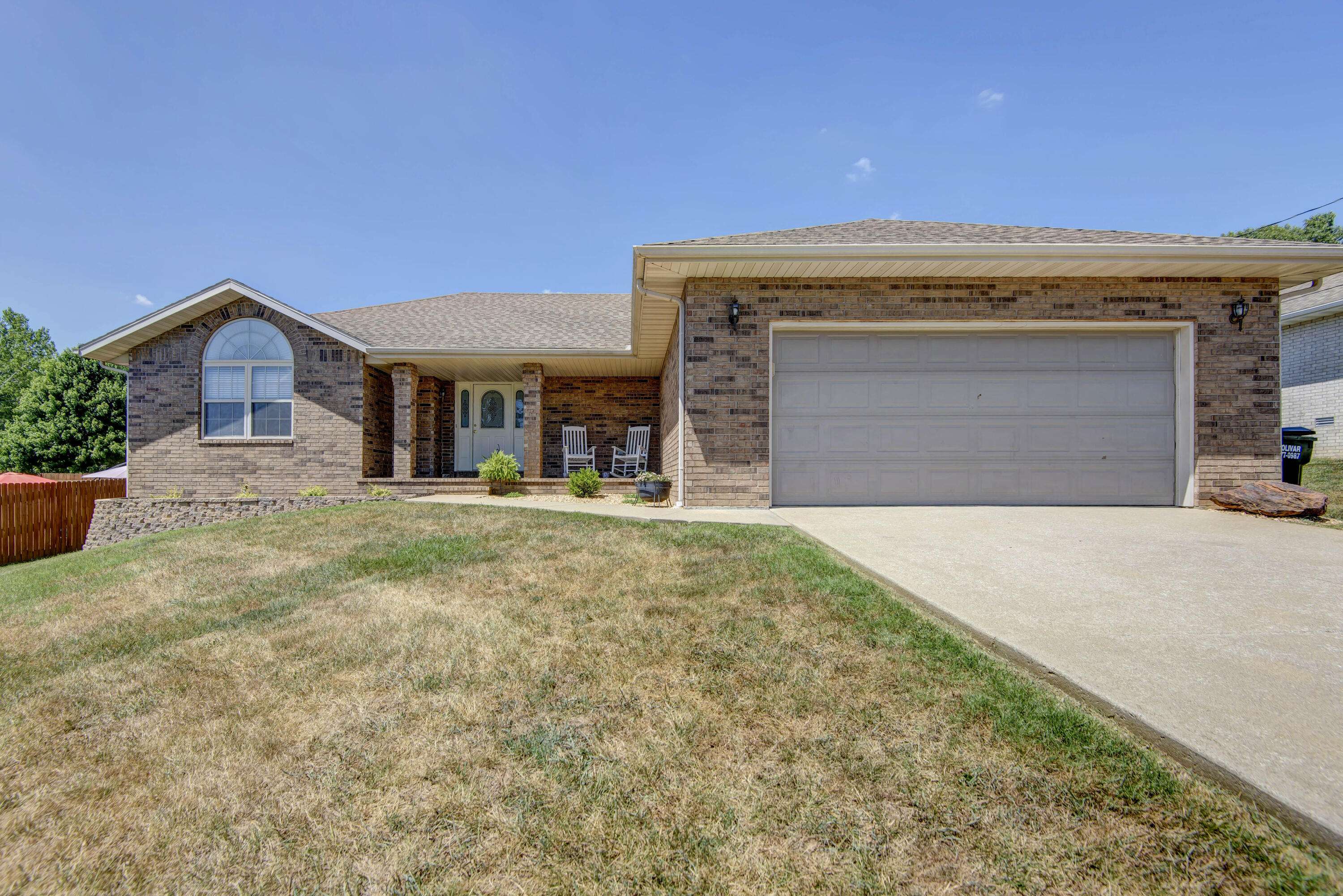 320 E Lakeview DR, Walnut Grove, MO 65770