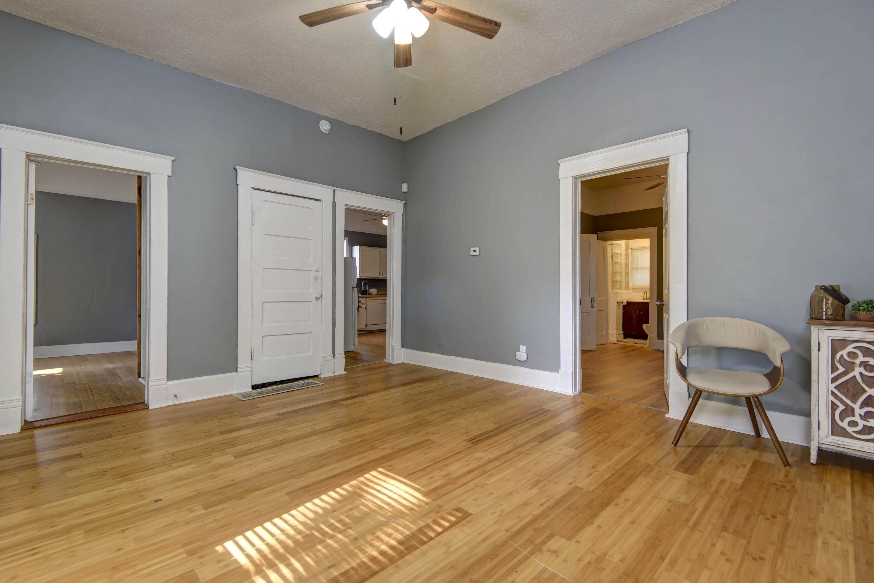 Springfield, MO 65806,843 S Weaver AVE