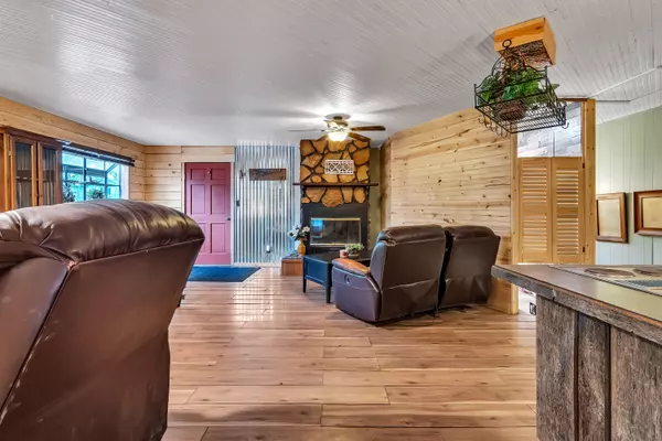 Cape Fair, MO 65624,138 Sunrise DR