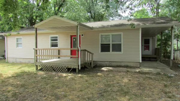 321 N Perryman AVE, Ash Grove, MO 65604