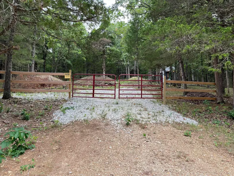 22612 Blue Bird TRL, Wheatland, MO 65779