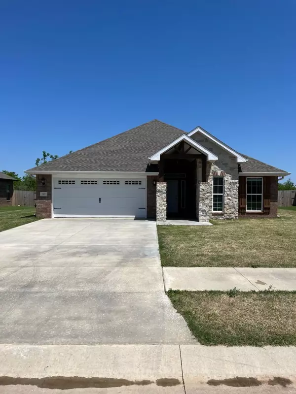 307 Sunny Brook DR, Carl Junction, MO 64834