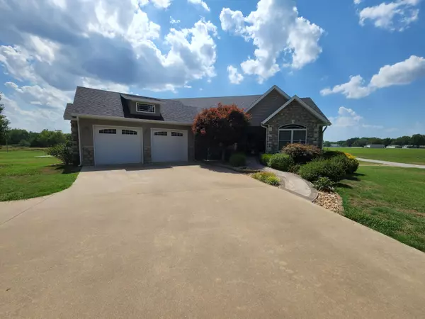 Lamar, MO 64759,2001 Hagnay ST