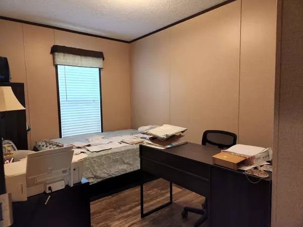 Cape Fair, MO 65624,17 Rock Hammer RD