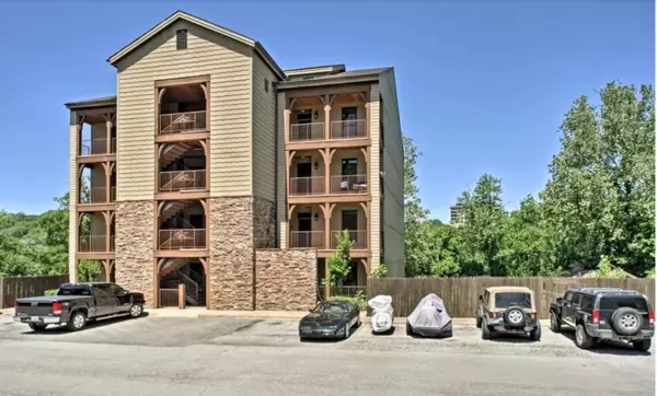 1707 Lakeshore DR, Branson, MO 65616