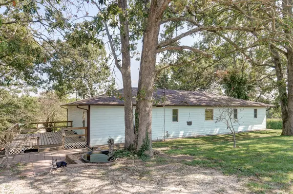 Crane, MO 65633,20857 Farm Road 2012