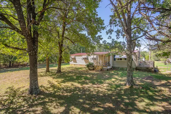 19872 State Highway Z, Everton, MO 65646