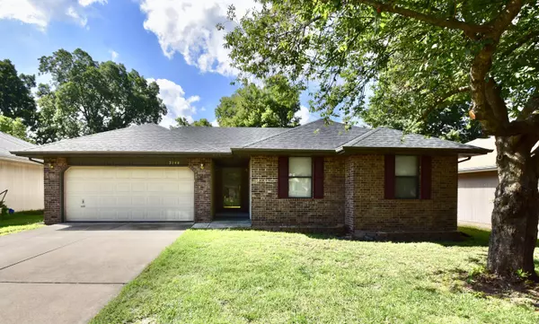 3146 W Calhoun ST, Springfield, MO 65802