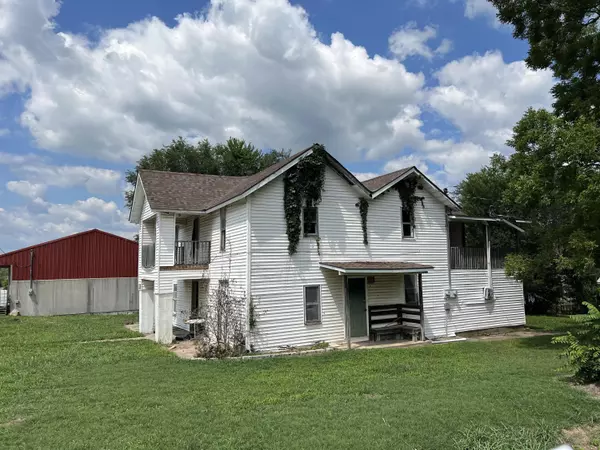 Ava, MO 65608,208 E Benton Avenue