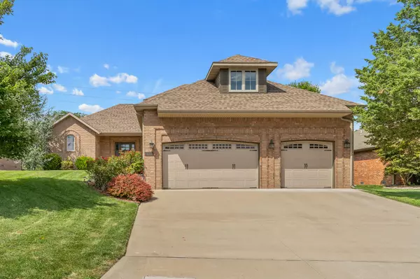 3765 E Chattanooga DR, Springfield, MO 65809