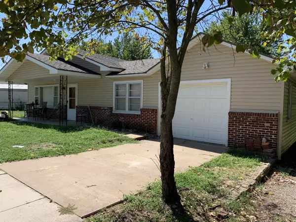 Carl Junction, MO 64834,708 S Roney ST