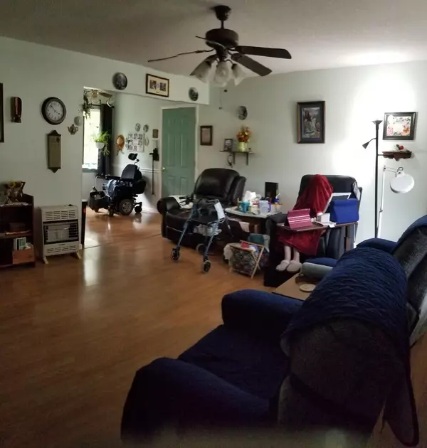 Anderson, MO 64831,702 Highway F