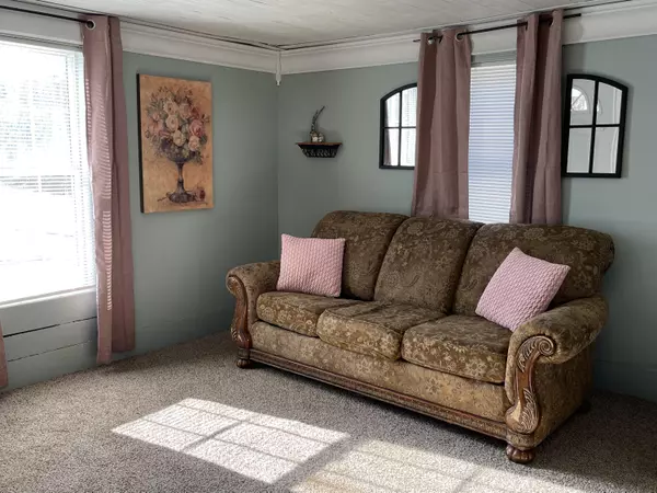 Ava, MO 65608,508 W Webster AVE