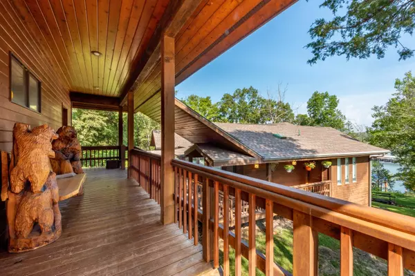 774 Splitrail Pass, Branson West, MO 65737