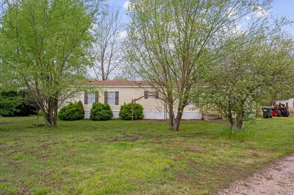 1577 E 526th RD, Brighton, MO 65617