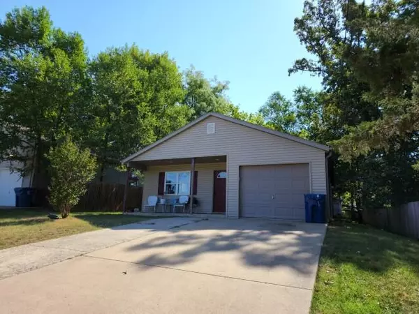 122 Laurel ST, Hollister, MO 65672