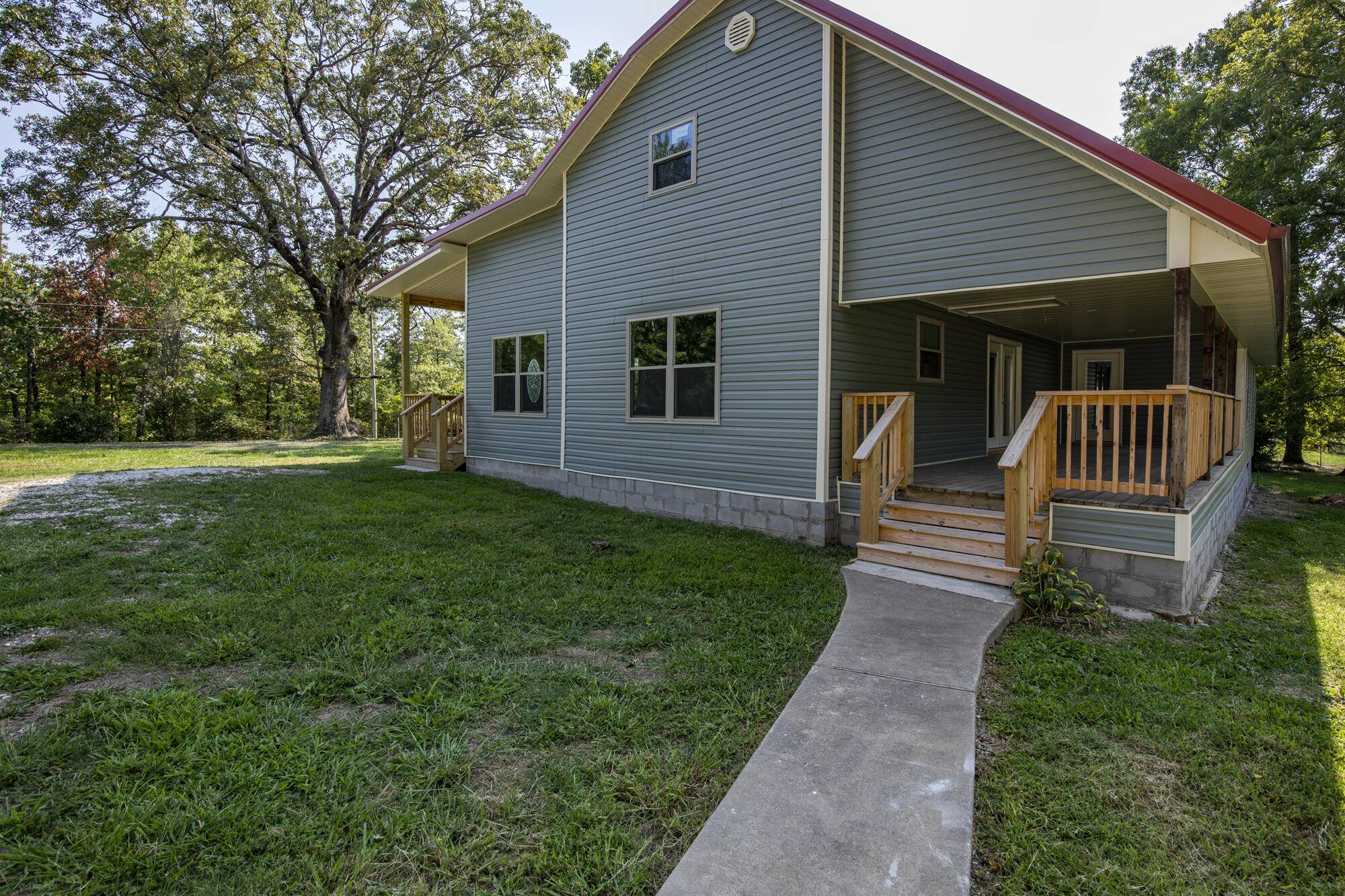 2063 Goff Ridge RD, Pineville, MO 64856