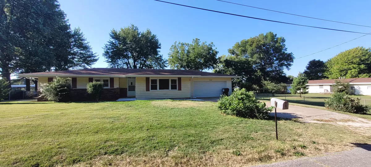 Republic, MO 65738,616 E Summit ST