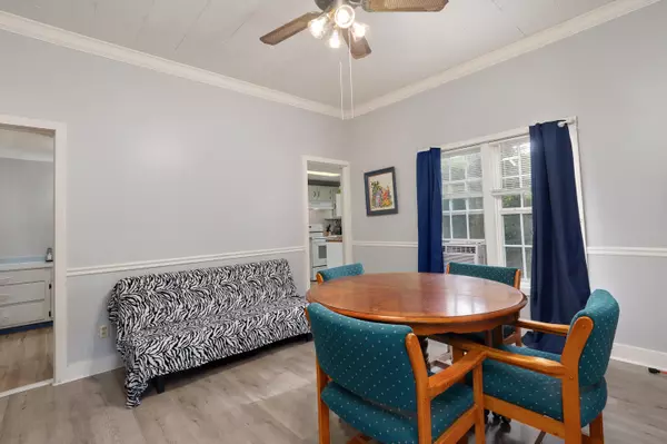 Crane, MO 65633,501 N Crane ST