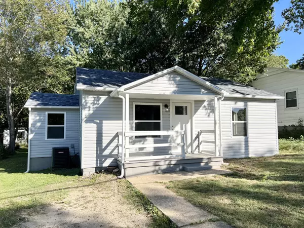 824 N Utah ST, West Plains, MO 65775