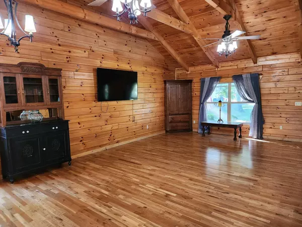 Shell Knob, MO 65747,28677 Hunter LN