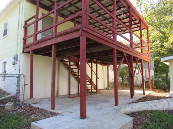 Crane, MO 65633,608 Elizabeth ST