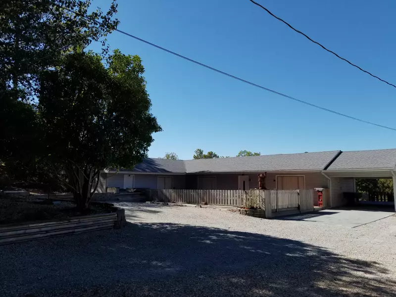 124 County Road 613, Pontiac, MO 65729