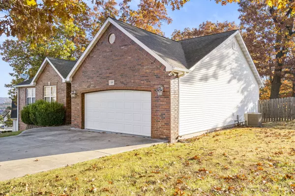 Branson, MO 65616,435 Summerbrooke LN