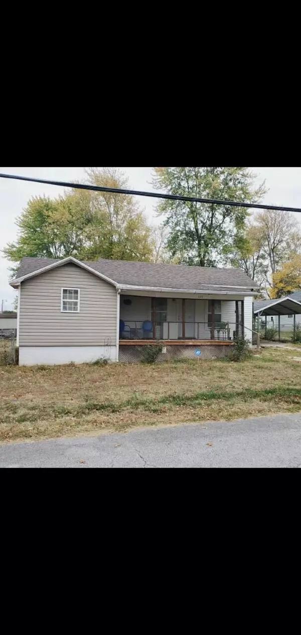 258 North AVE, Sparta, MO 65753