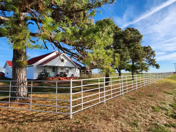 Urbana, MO 65767,209 State Road D