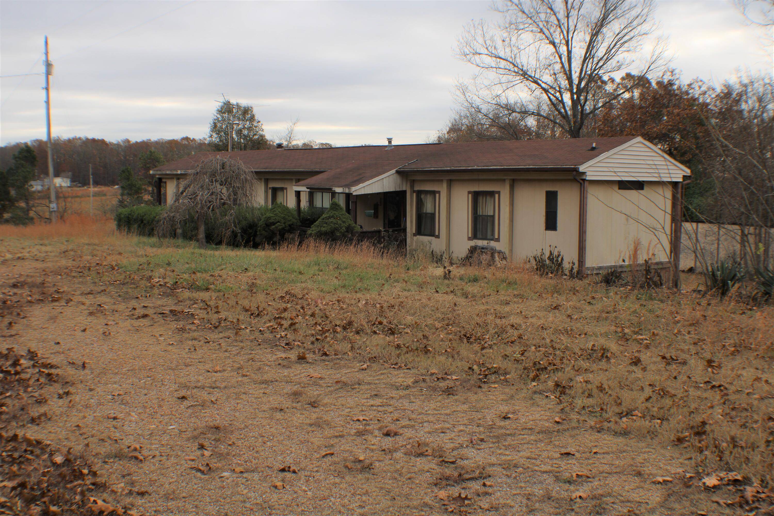 40204 U.S. Highway 160, Caulfield, MO 65626